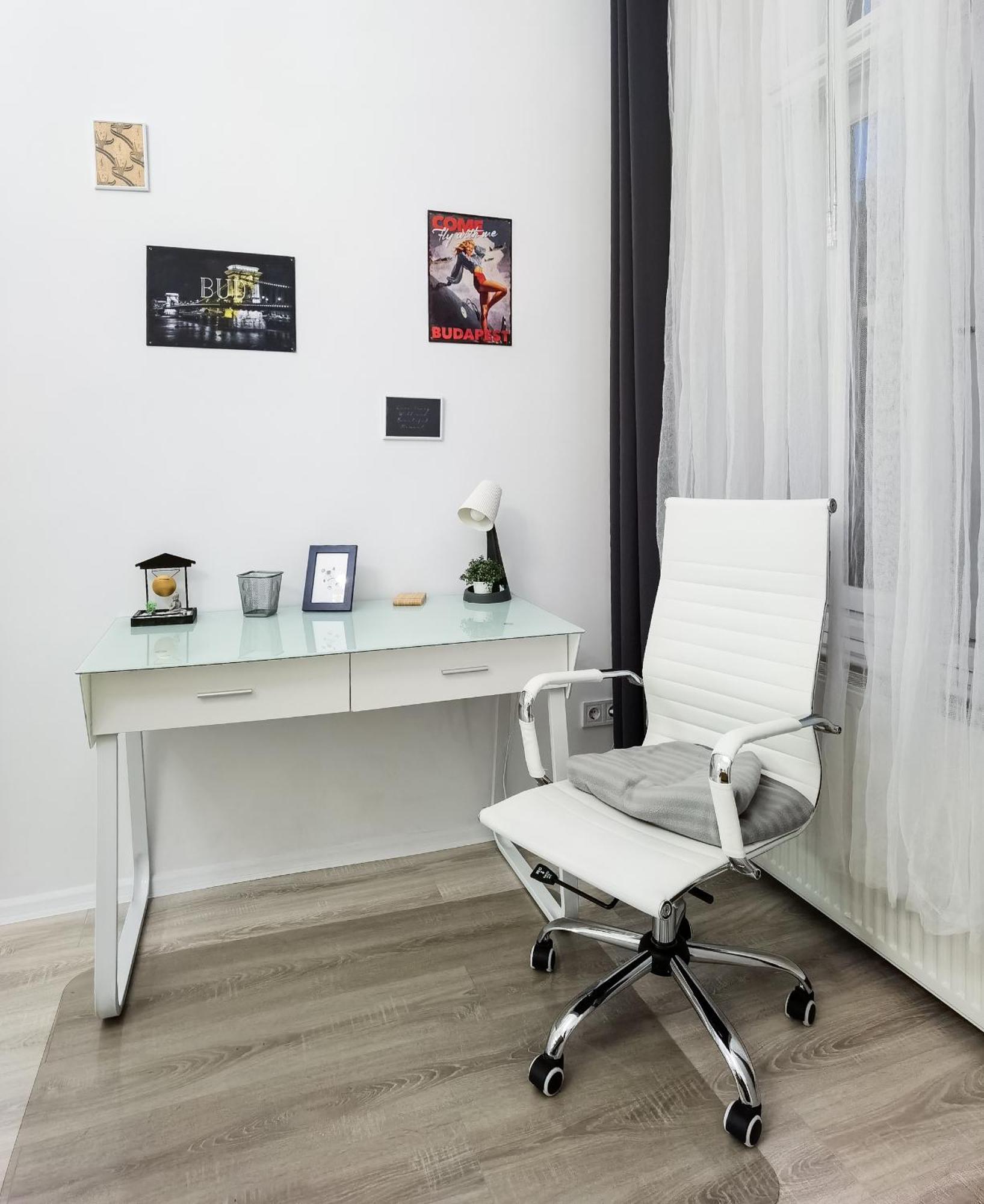 Perfect Location,Newly Decorated Modern, Large Place 60 M2, Really Quiet So You Can Have A Good Night Sleep, Ac, Netflix, Smart Tv, High-Speed Internet, World Famous New York Cafe Only 10 Minutes Walk 부다페스트 외부 사진