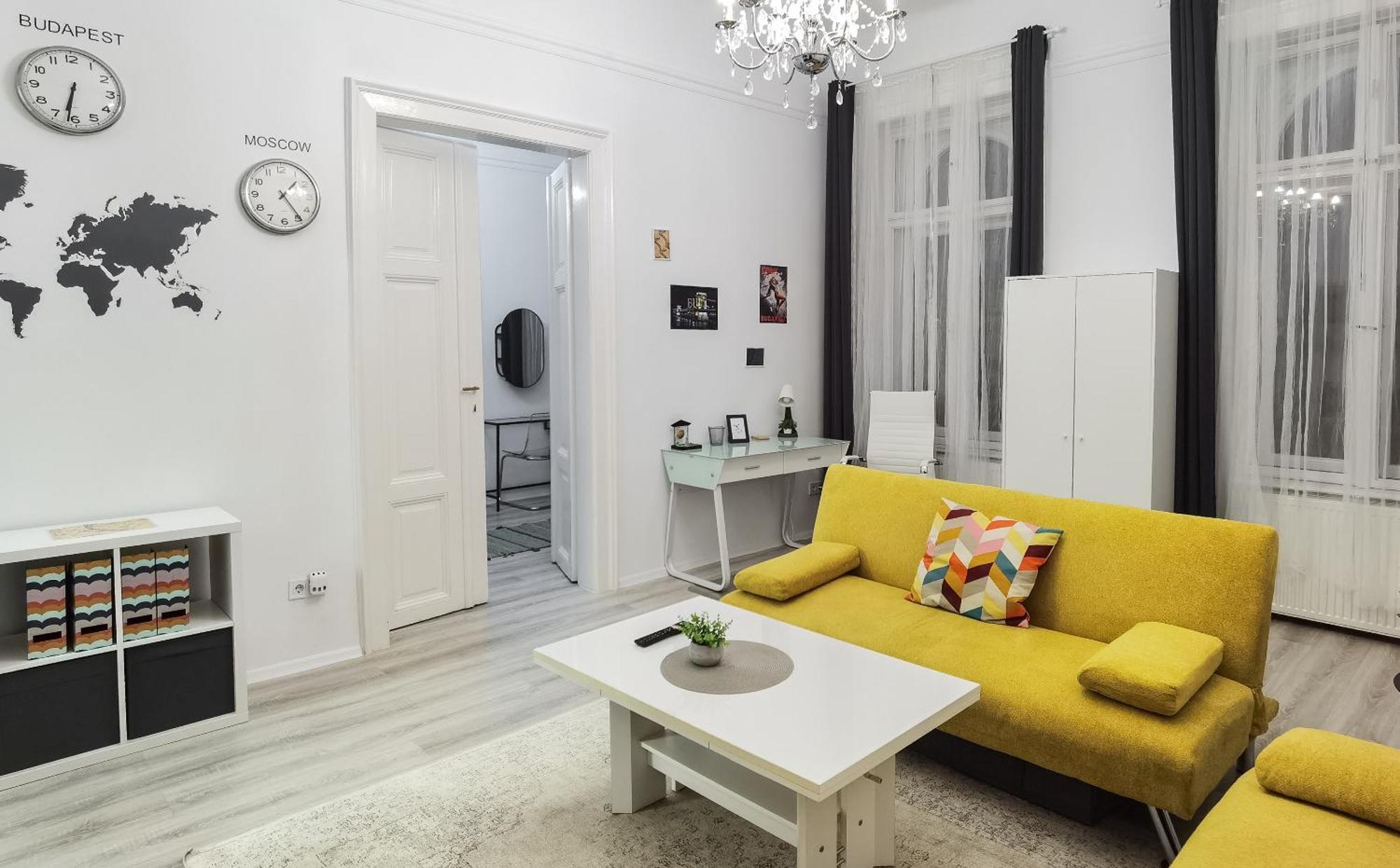 Perfect Location,Newly Decorated Modern, Large Place 60 M2, Really Quiet So You Can Have A Good Night Sleep, Ac, Netflix, Smart Tv, High-Speed Internet, World Famous New York Cafe Only 10 Minutes Walk 부다페스트 외부 사진