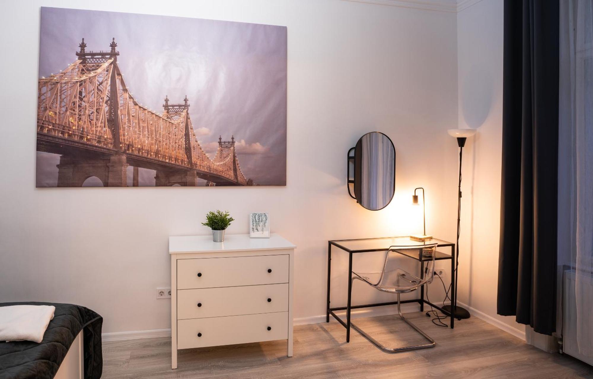 Perfect Location,Newly Decorated Modern, Large Place 60 M2, Really Quiet So You Can Have A Good Night Sleep, Ac, Netflix, Smart Tv, High-Speed Internet, World Famous New York Cafe Only 10 Minutes Walk 부다페스트 외부 사진